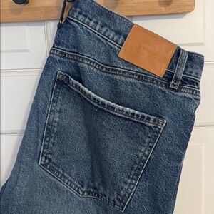Express Raw-Hem Cropped Distressed Jeans in Dark Blue